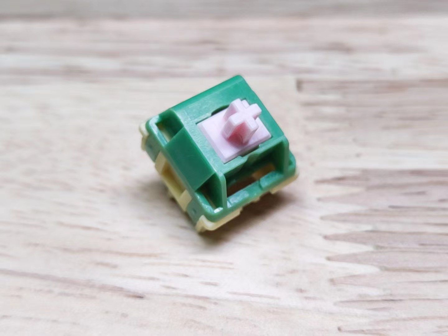 先行团荷花轴