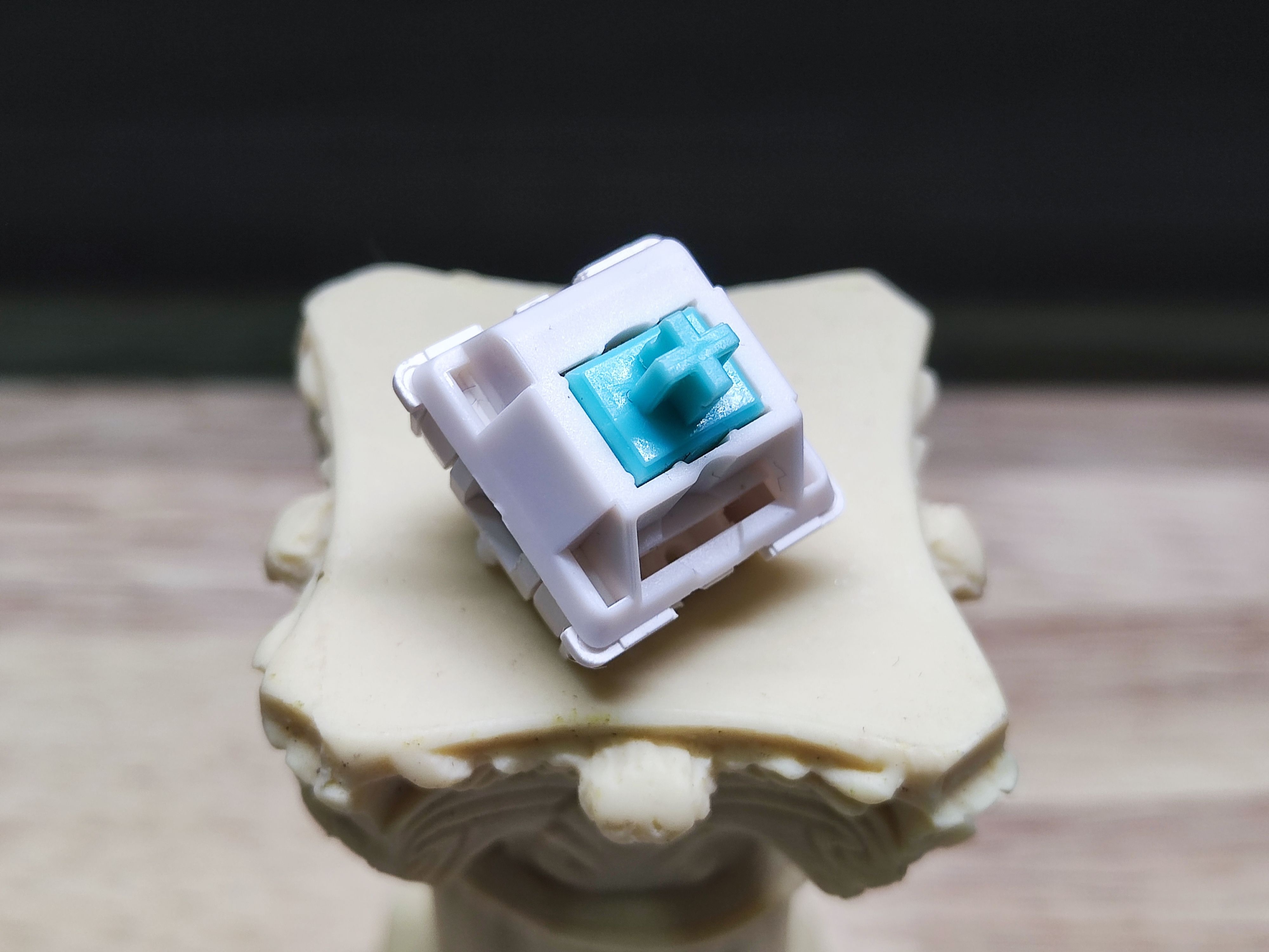 孔雀蓝轴