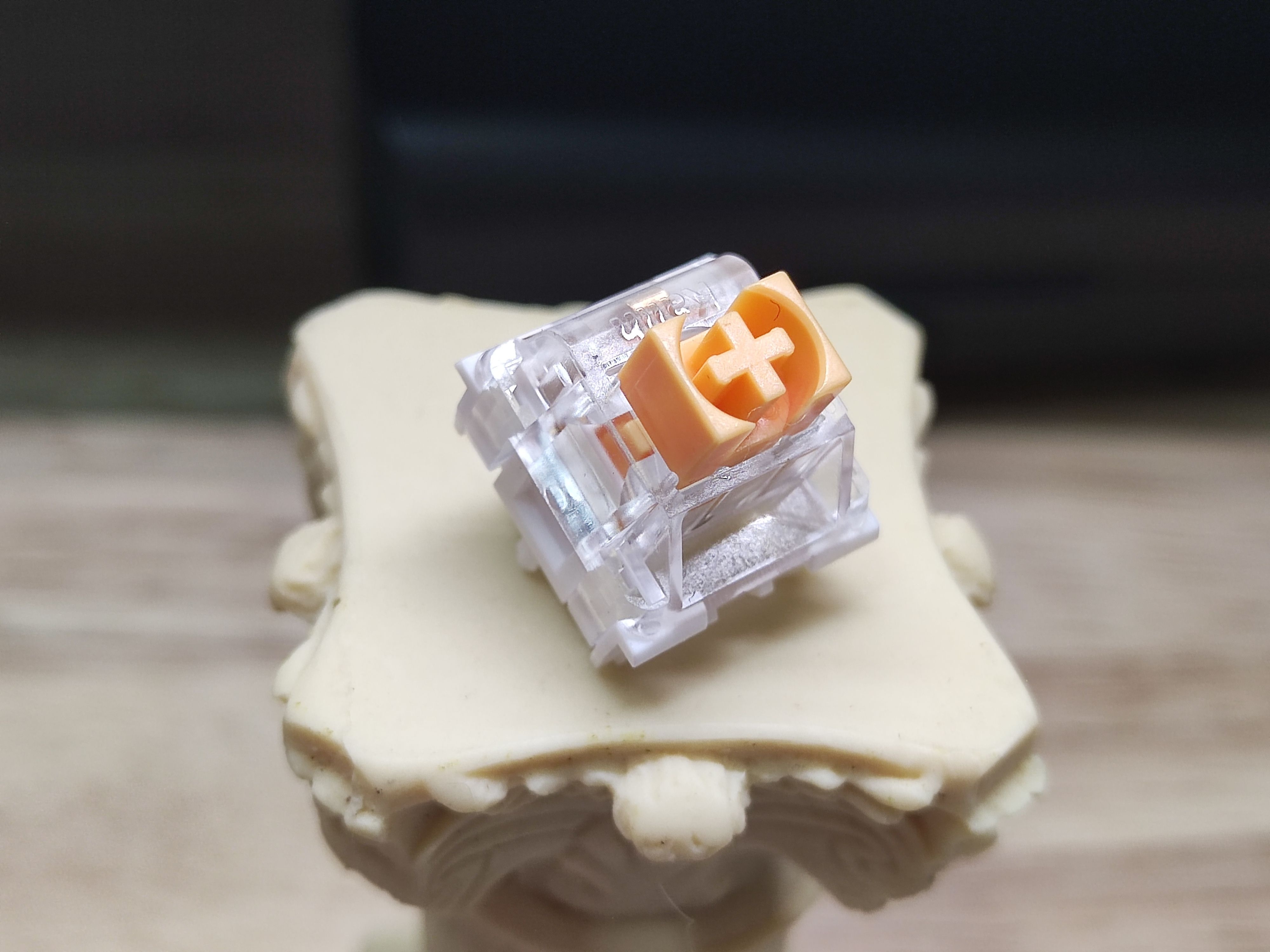 凯华琥珀轴