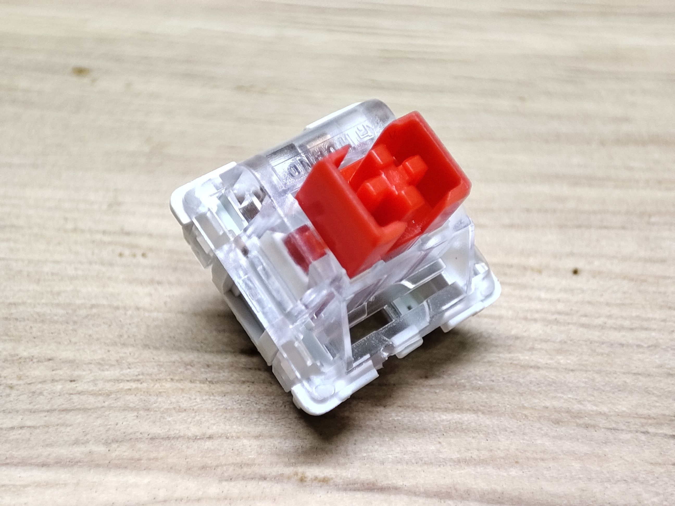 环诺防尘红轴