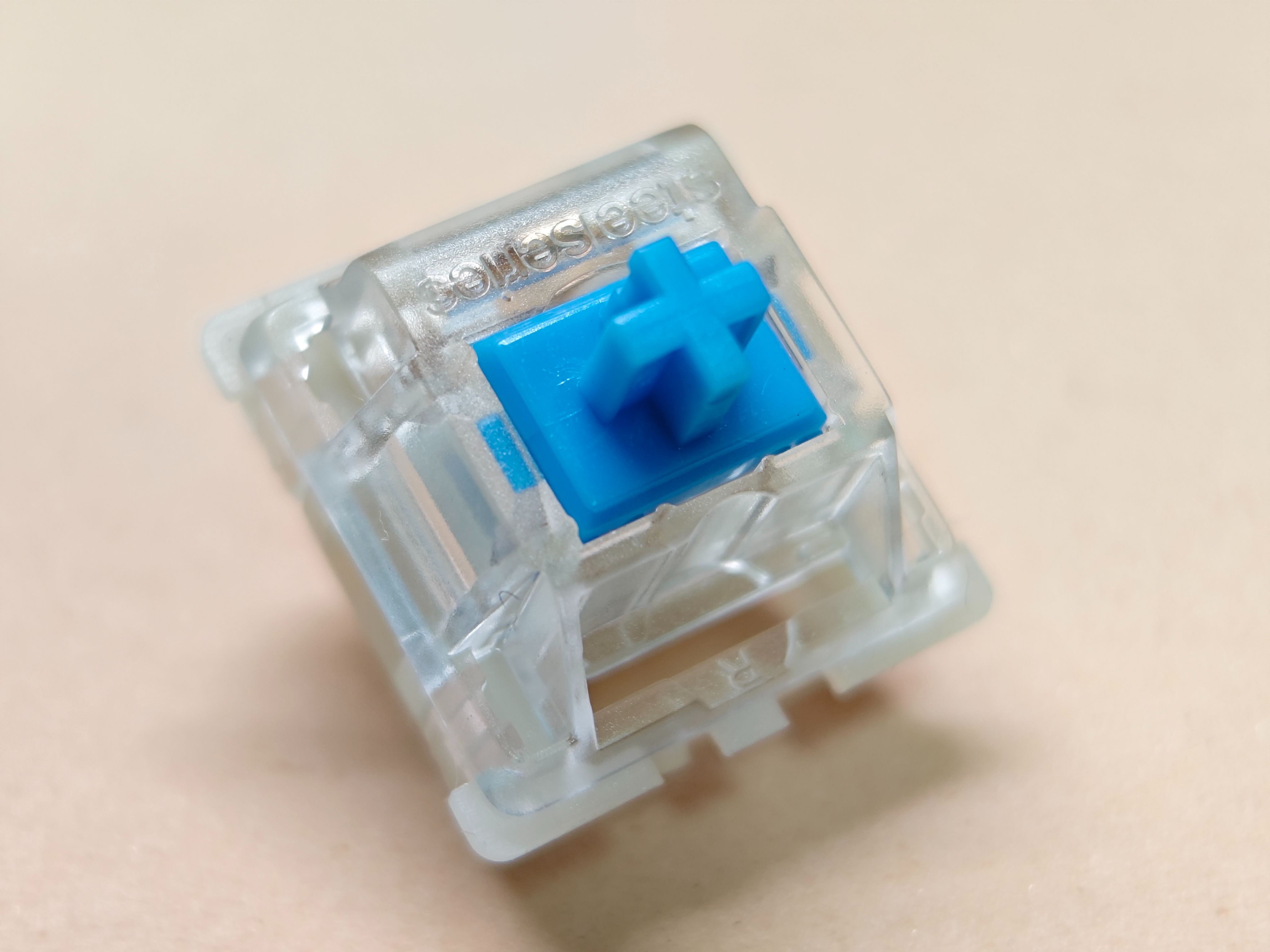 赛睿青轴