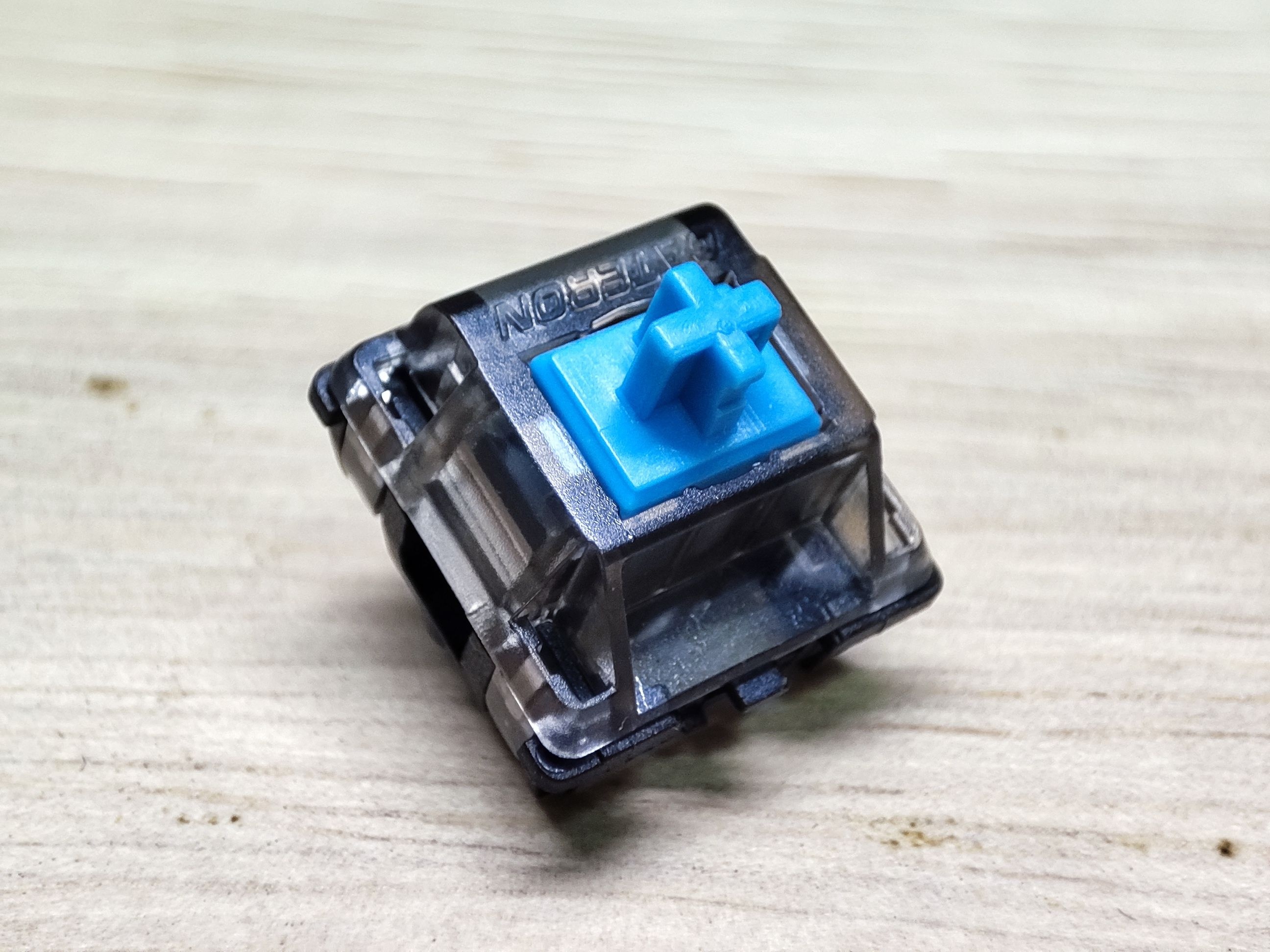 黑晶青轴