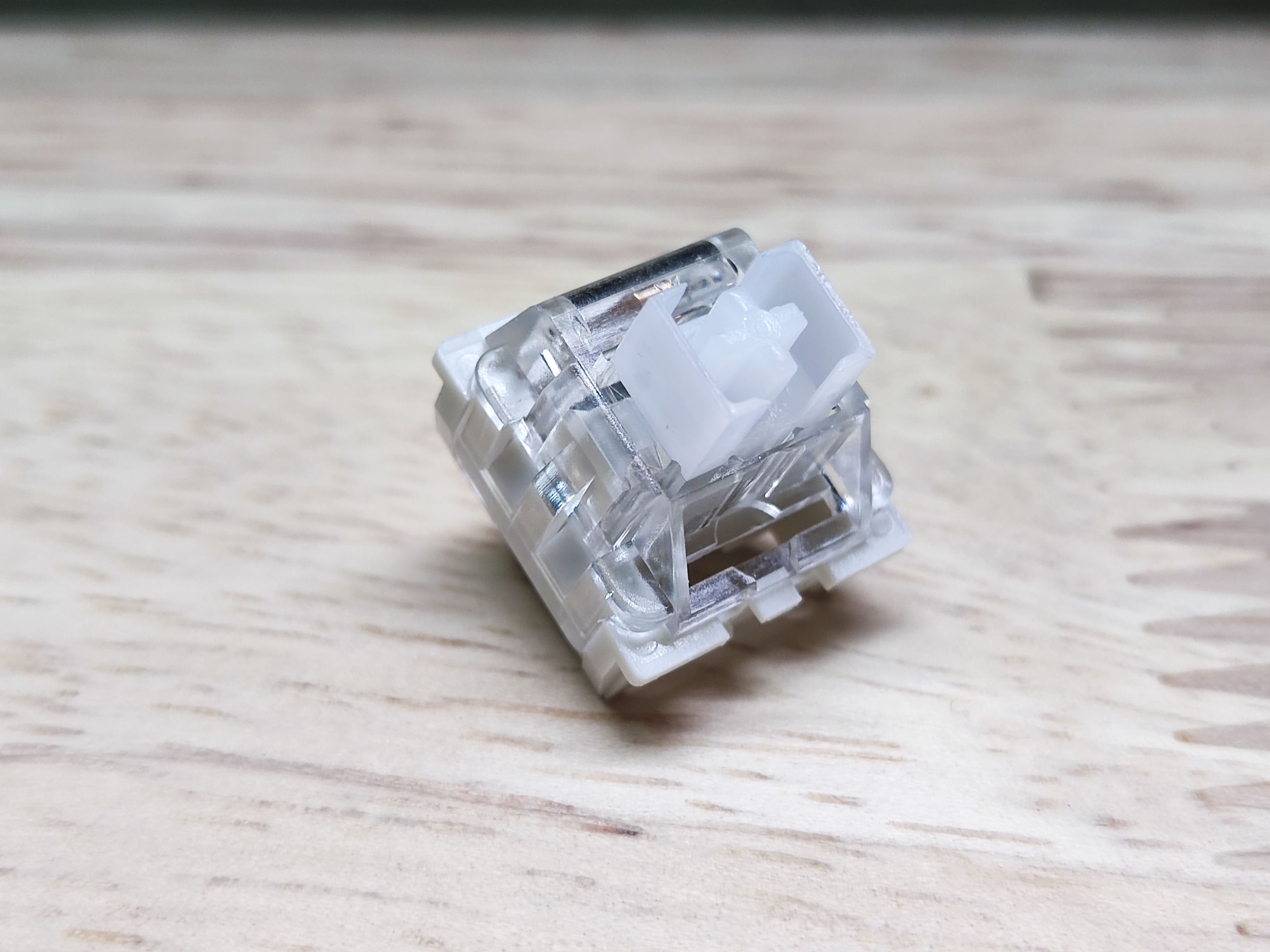 攻击鲨琉璃轴