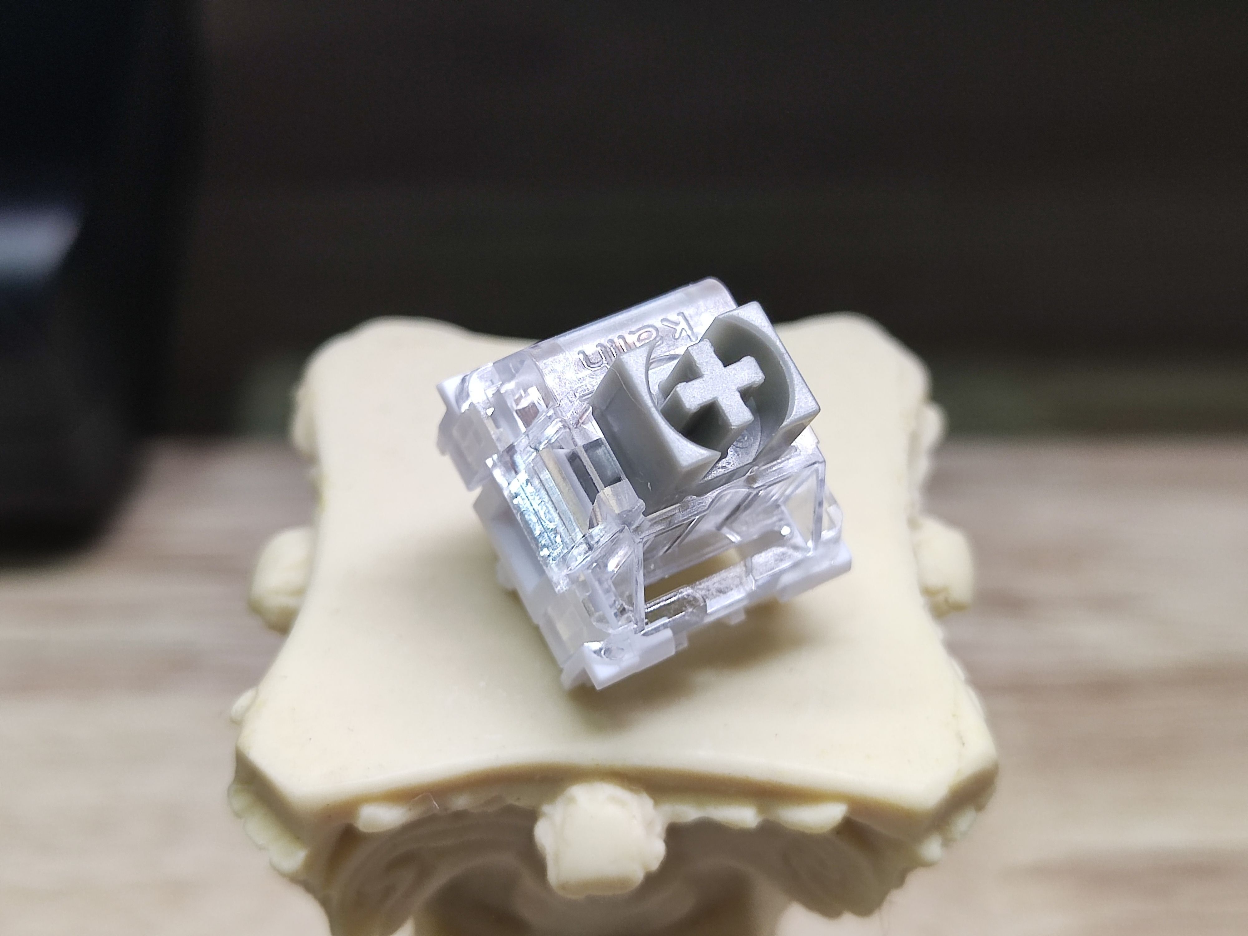 腹灵银轴