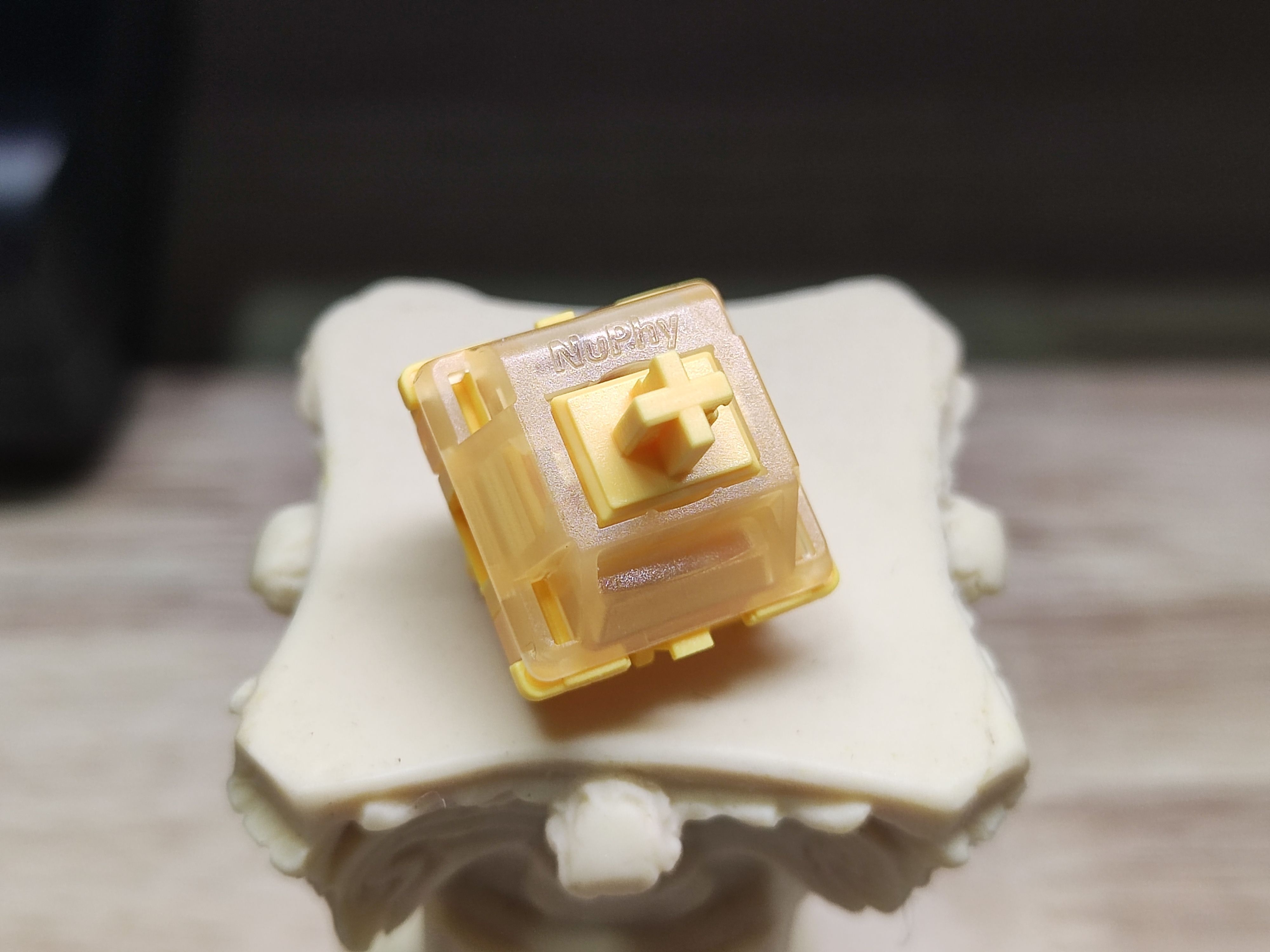 Nuphy柠檬轴