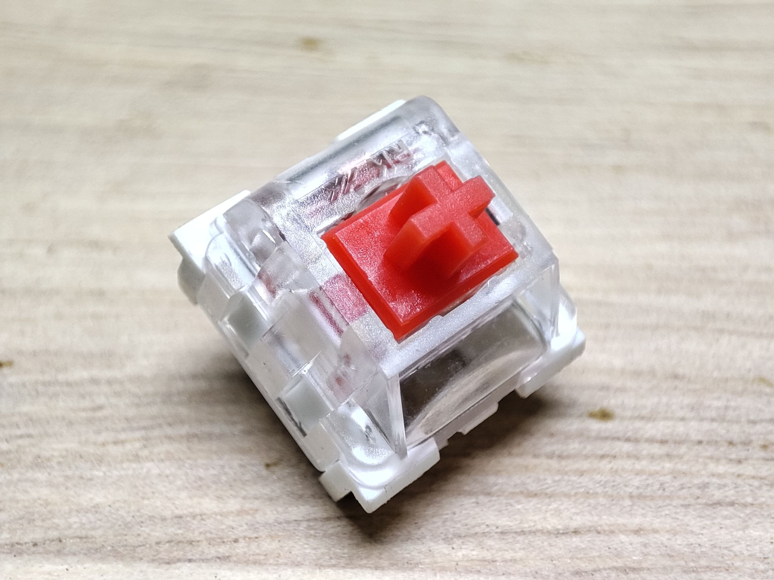 RK标集贤红轴