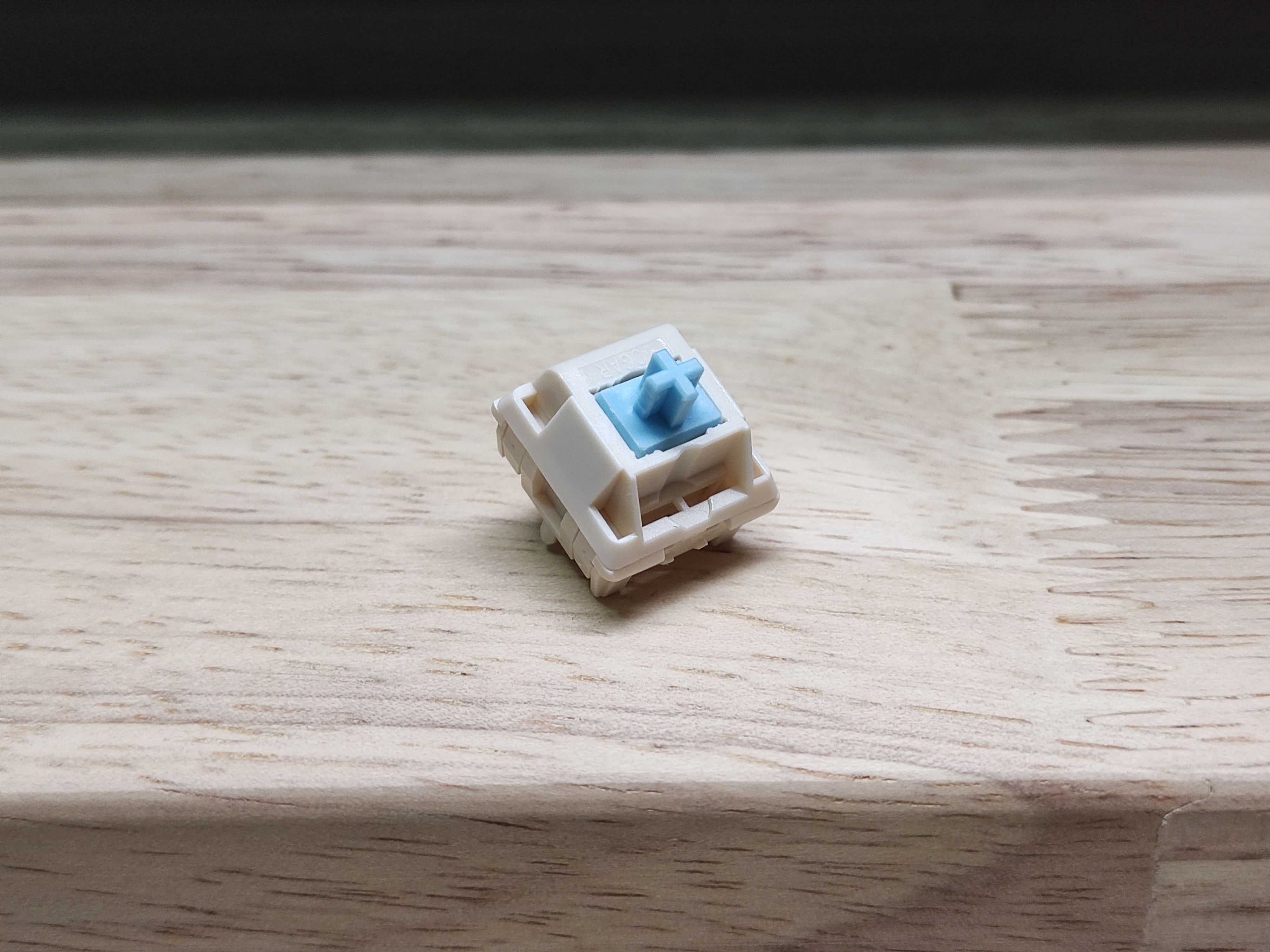 TOGAR雪狼轴Z1