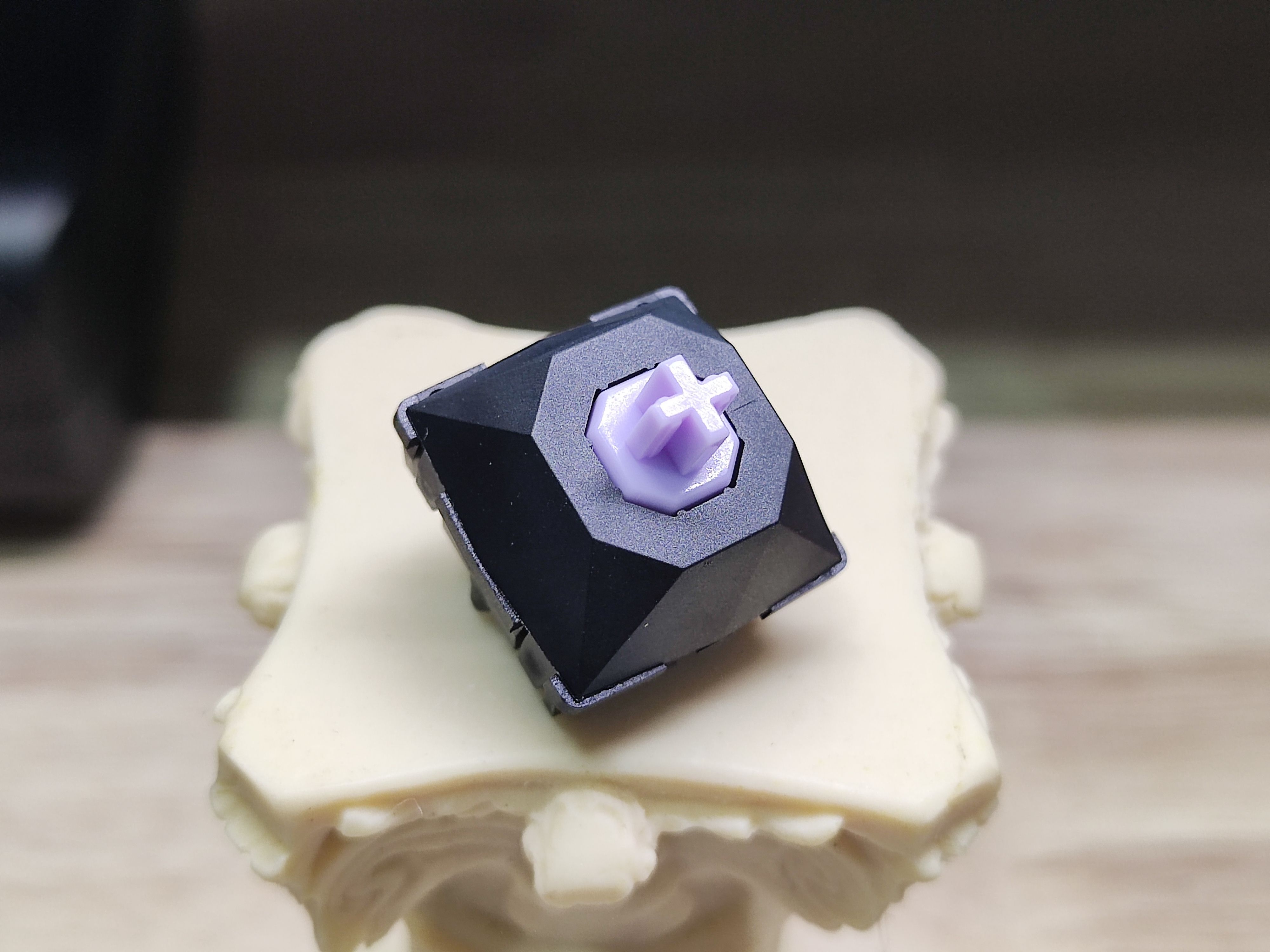 黑色钻石w1轴紫色